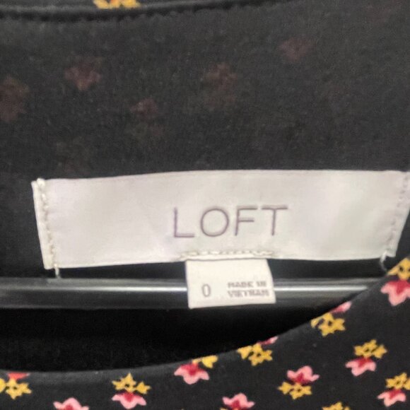 LOFT Long Sleeve Keyhole Neck Mini Dress Black with Pink + Yellow Flowers Size 0 - Picture 5 of 5